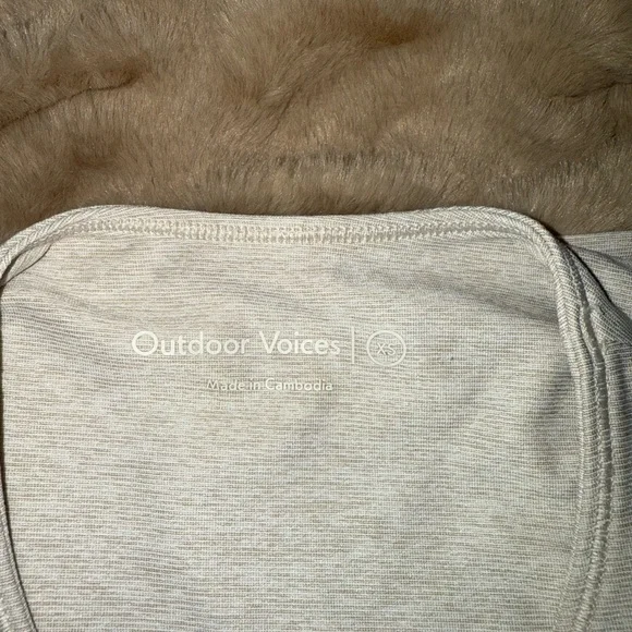 Outdoor Voices Oatmeal Tank Top and Leggings Set - Picture 3 of 3